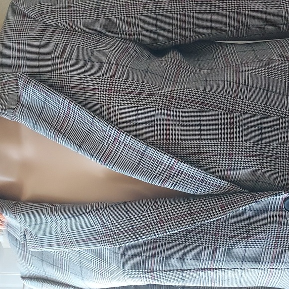 H&M Jackets & Blazers - H&M Black and White Checkered Blazer